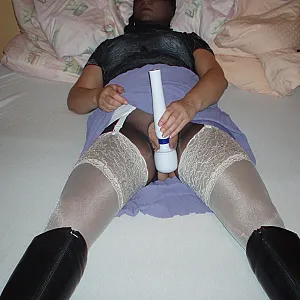 wanking mix gallery image