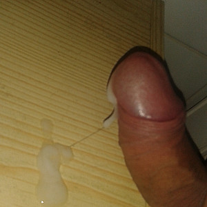 Das erste Bild von sperma12's Galerie - sperm sperma