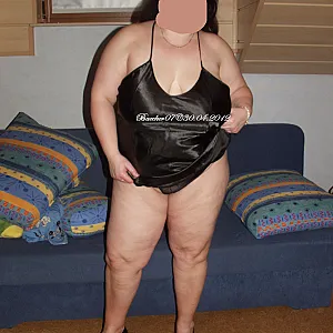 New Dessous gallery image