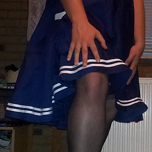 Rockabilly-Style im Petticoatkleid Galeriebild
