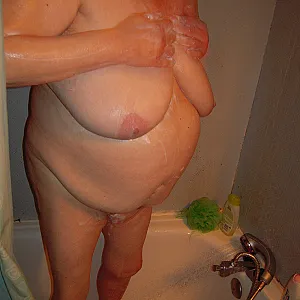 jeannette dans la douche superbe non? Galeriebild