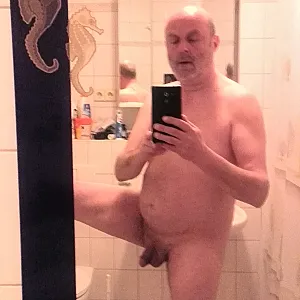 Ich, allein, ganz und "in Teilen" Galeriebild