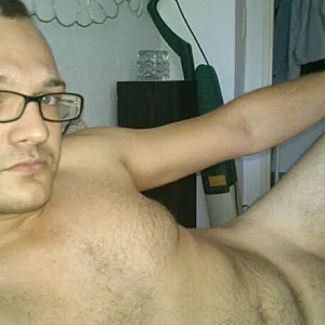 mee gallery image