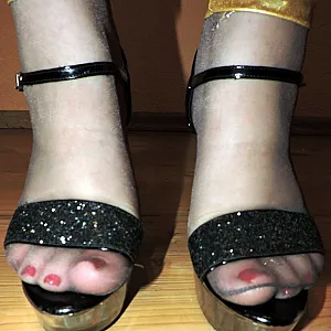 Titten, Nylons GOGO Heels Galeriebild