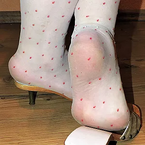 Fotze, Füße und Pünktschennylons Galeriebild