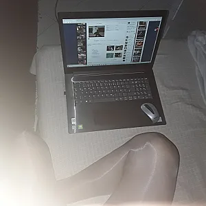 chatting gallery image