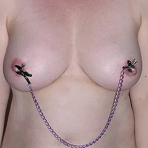 mature slaves tits Galeriebild