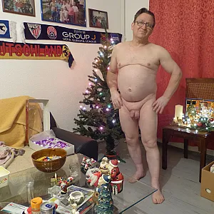 Den Weihnachtsbaum Nackt schmücken von 55Paul55 Galeriebild