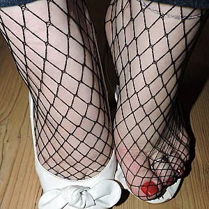 Netzstrumpfhose und Jeans Galeriebild