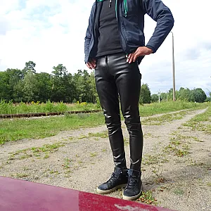 latex outdoor gallery image