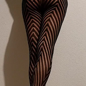 in blackk gallery image