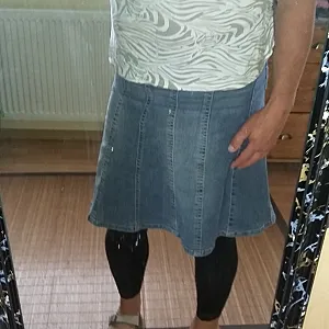 Mit  Rock und  Leggins Galeriebild