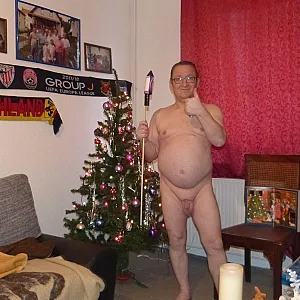 55Paul55 nackt zum Neujahr Galeriebild