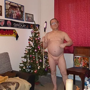 55Paul55 nackt zum Neujahr Galeriebild