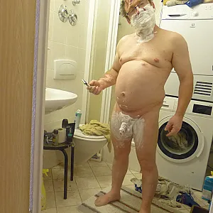 55Paul55 ist Nackt im Bad Galeriebild