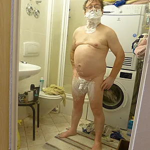55Paul55 ist Nackt im Bad Galeriebild
