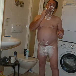 55Paul55 ist Nackt im Bad Galeriebild