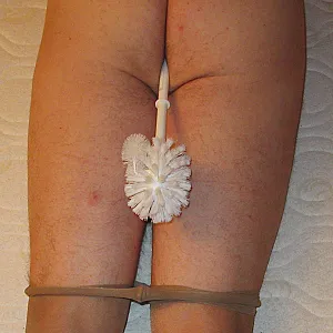 toilettbrush in 03 gallery image