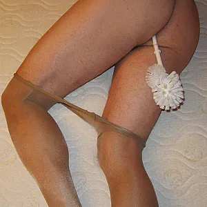 toilettbrush in 03 gallery image