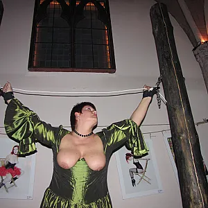 I pose in the green, Cupless Dress gallery image