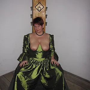 I pose in the green, Cupless Dress gallery image