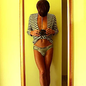 love to show me gallery image
