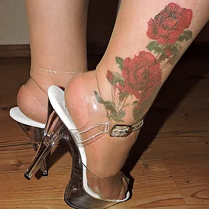 meine Muschie in Strumpfhose und Heels Galeriebild