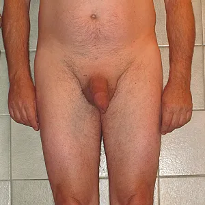 nude preesentation gallery image