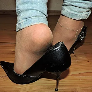 Jeans Nylons Fotze und Titten Galeriebild