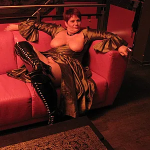 Wide apart in the red lounge gallery image