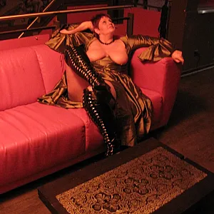 Wide apart in the red lounge gallery image