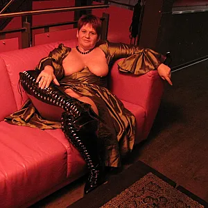 Wide apart in the red lounge gallery image