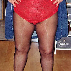 Body mit Nylons und Strumpfhose Galeriebild