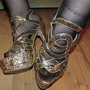 feets in heels gallery image