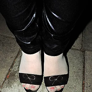 Tits, Lacquepants and nylons gallery image
