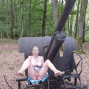 EXHIB, SEX, PEE NO WAR Galeriebild