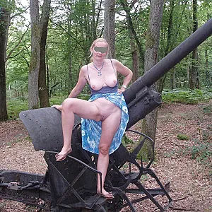 EXHIB, SEX, PEE NO WAR Galeriebild