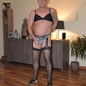 Immer wieder herrlich um so rum zu laufen zu Hause Galeriebild