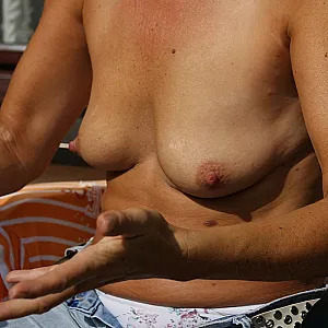 Tit Massage gallery image