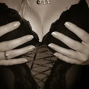 Non naked gallery image