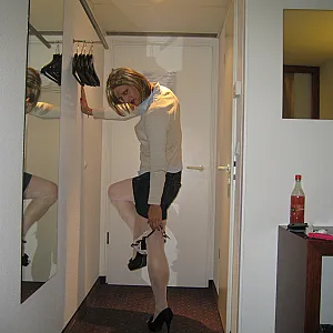Hello gallery image