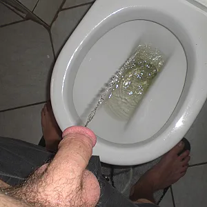 Das erste Bild von geilespaarxxx's Galerie - klo