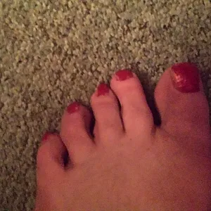 First image of F111966's Gallery - footnails and nylons