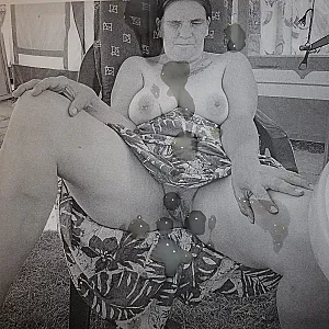 Cum on busenfee65 gallery image