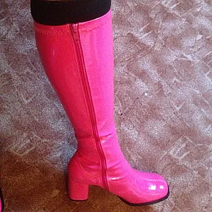 Meine neuen Nuttenstiefel Galeriebild