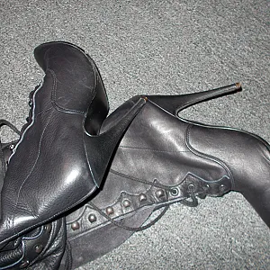 Boots gallery image