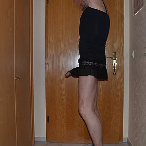 ganz in schwarz Galeriebild