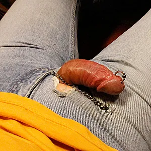 Jeans mit Schwanzkette Galeriebild