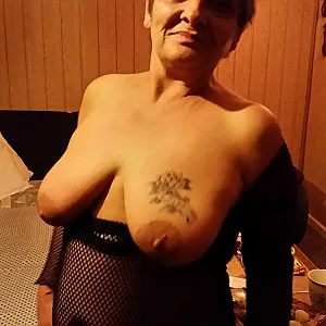 fuckbitch in fishnet gallery image