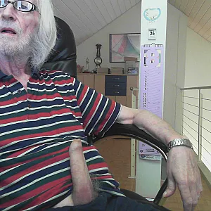 wanking gallery image
